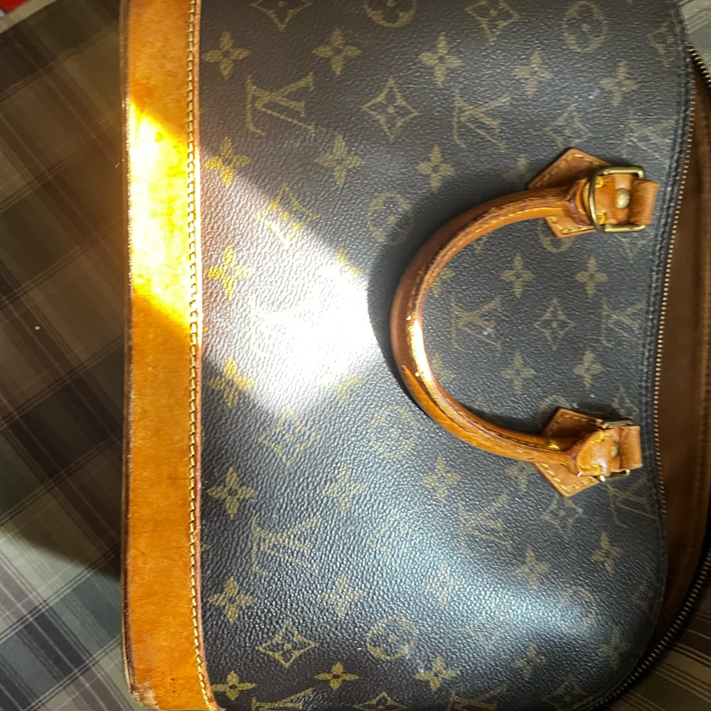 Louis Vuitton Alma PM